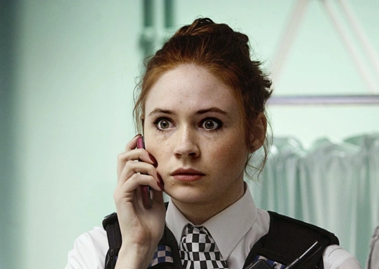 Много промо-фотографий к «Одиннадцатому часу»