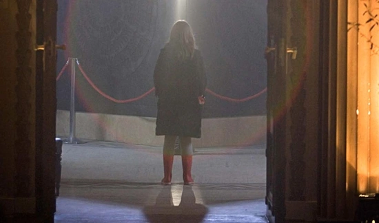 Спойлерные промо-фотографии к «Пандорика открывается»